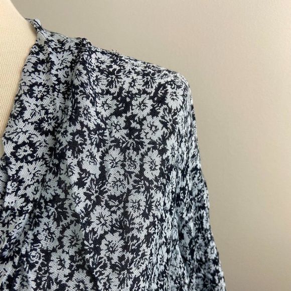NWT TREASURE + BOND Blue Floral Long Cardigan (O/S) - Picture 3 of 9